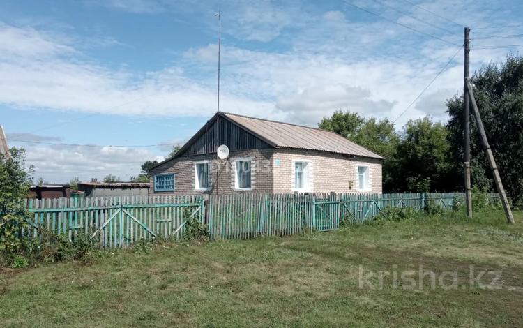 Отдельный дом · 4 комнаты · 70 м² · 10 сот., Набережная 73 — С.Заречное за 3.5 млн 〒 в Явленке — фото 2