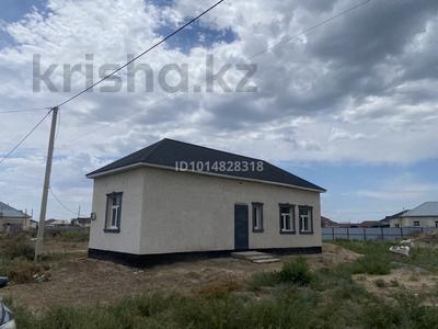 Жеке үй · 3 бөлме · 50 м² · 10 жүзд., 9 Май — Аксая. сш 222. Торайғырова, бағасы: ~ 7 млн ₸ в 