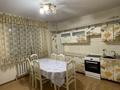 4-комнатная квартира, 120 м², 8/12 этаж помесячно, Е-10 ул 2 — Сыганак за 300 000 〒 в Астане, Есильский р-н — фото 6