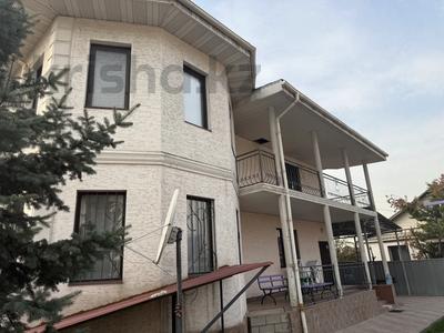 Отдельный дом · 4 комнаты · 275 м² · 7.5 сот., мкр Акжар, Молдыгалиева 35 за 140 млн 〒 в Алматы, Наурызбайский р-н