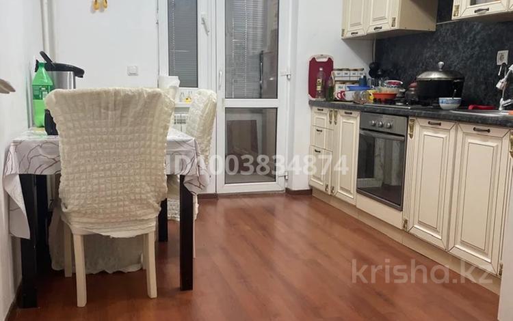 3-бөлмелі пәтер · 88 м² · 3/5 қабат, мкр Жети Казына — Продается 3-х комнатная квартира, ( общая площадь 88)светлая и просторная, оборудованная всем необходимым для вашего удобства. Частично мебелированная. Тихий и спальный район для комфортного проживания и развитая инфраструктура. Торг уместен.35 Репост приветствуется. 87784489810, бағасы: 35 млн ₸ в Атырау — фото 2