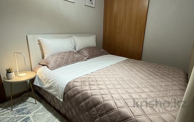 2-комнатная квартира · 50 м² · 3/5 этаж, мкр Новый Город 48 за 12 000 ₸ в Караганде, Казыбек би р-н — фото 2