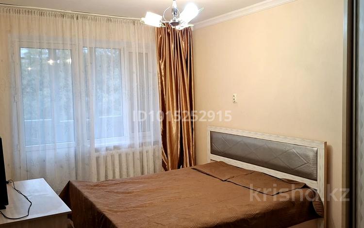 1-комнатная квартира · 30 м² · 4/4 этаж, мкр Коктем-1 за 250 000 ₸ в Алматы, Бостандыкский р-н — фото 2
