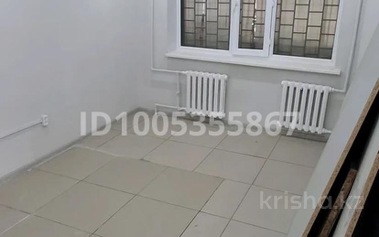 Свободное назначение, офисы, салоны красоты, медцентры и аптеки, кабинеты и рабочие места · 30 м² за 300 000 〒 в Семее — фото 14