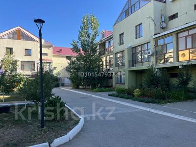 6-бөлмелі пәтер · 340 м², Алтын орда ш/а., Санкибай батыра 253 — Газиза Жубанова, бағасы: 65 млн ₸ в Актобе, мкр. Алтын орда