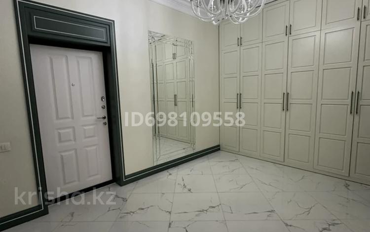 4-комнатная квартира · 160 м² · 2/7 этаж, мкр Горный Гигант, Жамакаева 254/2 за 270 млн ₸ в Алматы, Медеуский р-н — фото 15