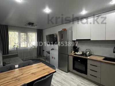 3-комнатная квартира · 61.3 м² · 1/5 этаж, Пришахтинск, 23й микрорайон 36 за 21 млн ₸ в Караганде, Алихана Бокейханова р-н