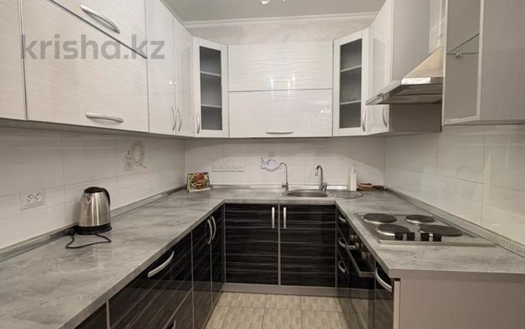 4-бөлмелі пәтер · 140 м² · 9/21 қабат, Толе би 286/6, бағасы: 450 000 ₸ в Алматы, Алмалинский р-н — фото 9