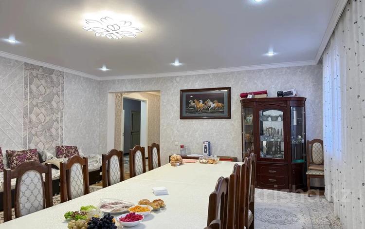 Жеке үй · 4 бөлме · 225 м² · 10 сот., Акан Серы, бағасы: 47 млн 〒 в Косшы — фото 2