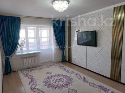 4-бөлмелі пәтер · 105 м² · 4/9 қабат, 10мкр 25 — 6-школ садик поликлиника рядом, бағасы: 45 млн ₸ в Аксае