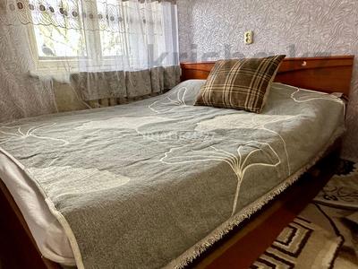 2-бөлмелі пәтер · 50 м² · 5/5 қабат, 6й микрорайон, 6й микрорайон 2, бағасы: 140 000 ₸ в Караганде, Казыбек би р-н