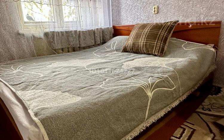 2-бөлмелі пәтер · 50 м² · 5/5 қабат, 6й микрорайон, 6й микрорайон 2, бағасы: 140 000 ₸ в Караганде, Казыбек би р-н — фото 2