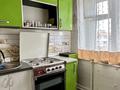 2-бөлмелі пәтер · 50 м² · 5/5 қабат, 6й микрорайон, 6й микрорайон 2, бағасы: 140 000 ₸ в Караганде, Казыбек би р-н — фото 2