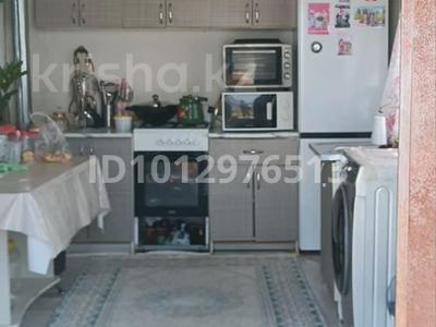 Отдельный дом · 3 комнаты · 60 м² · 800 сот., Гермон Титов34а — Амире Кашаубаев за 7.5 млн ₸ в 