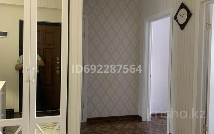 2-комнатная квартира, 74 м², 2/12 этаж помесячно, Казыбек би 43/3 — Барибаева