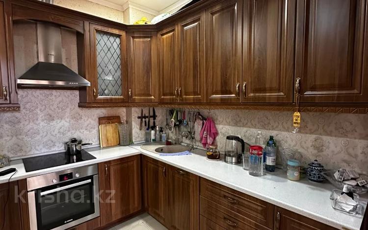 2-бөлмелі пәтер · 93.4 м² · 2/4 қабат, Омарова 25/1, бағасы: 93 млн ₸ в Алматы, Медеуский р-н — фото 8