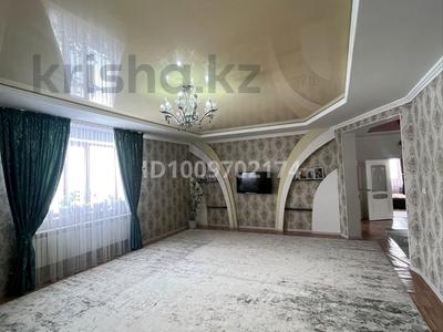 Жеке үй · 7 бөлме · 200 м² · 18 сот., Байзак батыр 70 — Байзак батыр - Жамбыл жабаева, бағасы: 60 млн ₸ в Сарыкемере