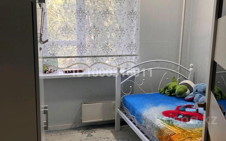 3-комнатная квартира · 63 м² · 2/9 этаж, Ул.Б.Момышулы 15 — Драмтеатр, напротив остановки светлана за 24.5 млн ₸ в Атырау — фото 11