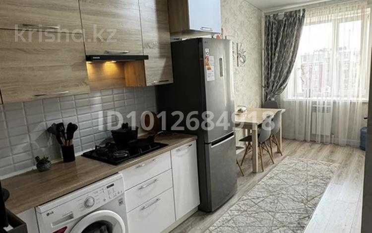 3-комнатная квартира · 80 м² · 6/6 этаж, Юбилейный 38 за 32 млн ₸ в Костанае — фото 2
