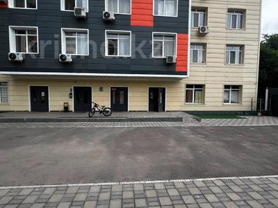 Свободное назначение, офисы, общепит, салоны красоты, бани, гостиницы и зоны отдыха, медцентры и аптеки, образование, развлечения · 199.1 м² за 160 млн ₸ в Алматы, Ауэзовский р-н
