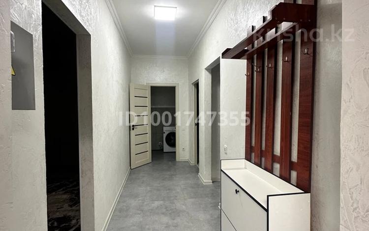 2-комнатная квартира · 50 м² · 1 этаж, мкр Калкаман-2 47 за 250 000 ₸ в Алматы, Наурызбайский р-н — фото 2