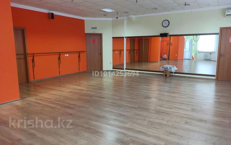 Салоны красоты, фитнес и спорт, студии · 156 м² за 500 000 ₸ в Темиртау — фото 2