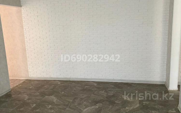 2-бөлмелі пәтер · 54 м² · 1/2 қабат, Кожанова 1 — За супермаркетом Шапагат, бағасы: 12 млн ₸ в Туркестане — фото 10