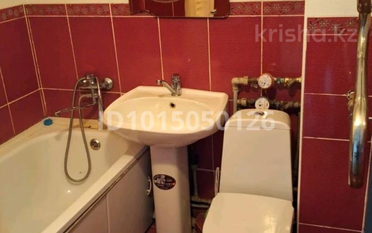 1-комнатная квартира · 33 м² · 1/3 этаж, мкр Алтай-1 8 за 165 000 ₸ в Алматы, Турксибский р-н — фото 2