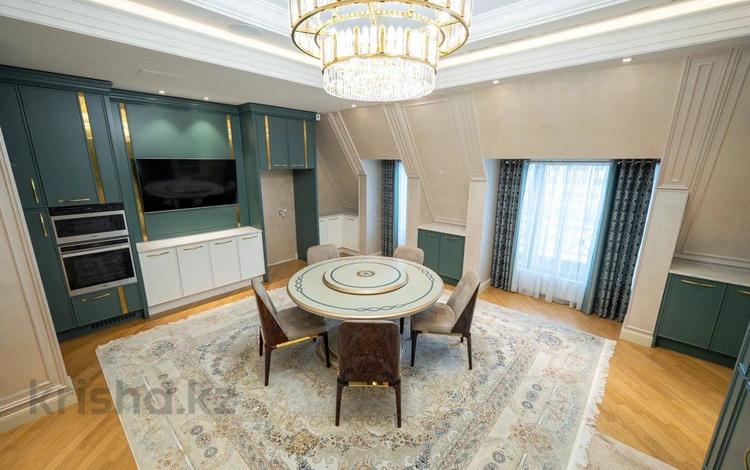 4-бөлмелі пәтер · 313 м² · 4/4 қабат, Керей, Жанибек хандар 8а, бағасы: 530 млн ₸ в Астане, Есильский р-н — фото 2