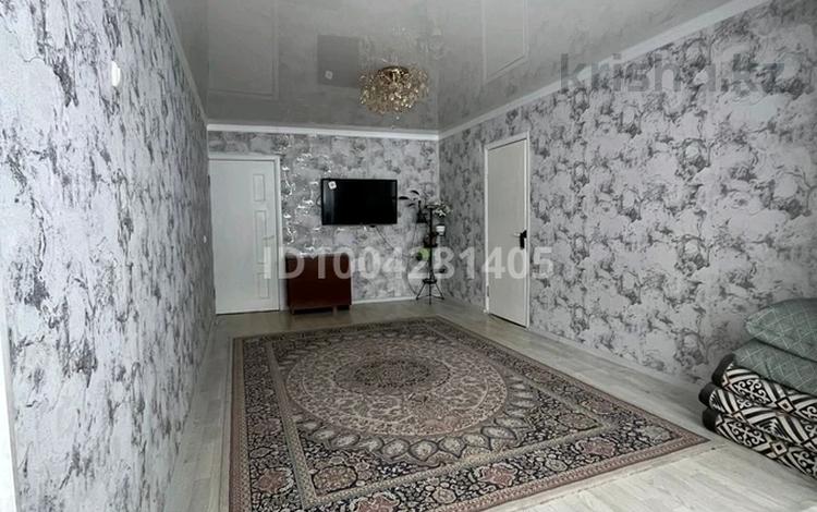 3-комнатная квартира · 70 м² · 5/5 этаж, 4-й мкр 45 за 15 млн ₸ в Актау — фото 2