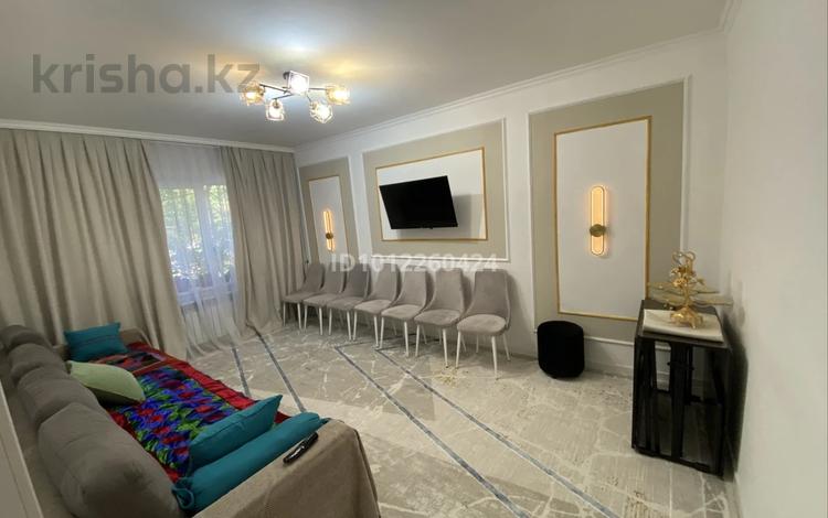 3-комнатная квартира · 75 м² · 1/9 этаж, мкр Аксай-2 27 — Толе-би пересечения Момышулы за 50 млн ₸ в Алматы, Ауэзовский р-н — фото 2