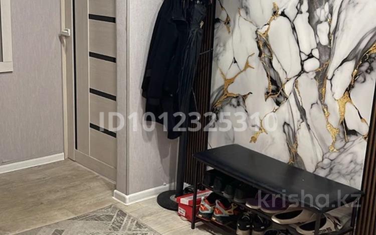 4-бөлмелі пәтер · 76 м² · 4/4 қабат, 2 Микрорайон 16, бағасы: 28 млн ₸ в Конаеве — фото 2