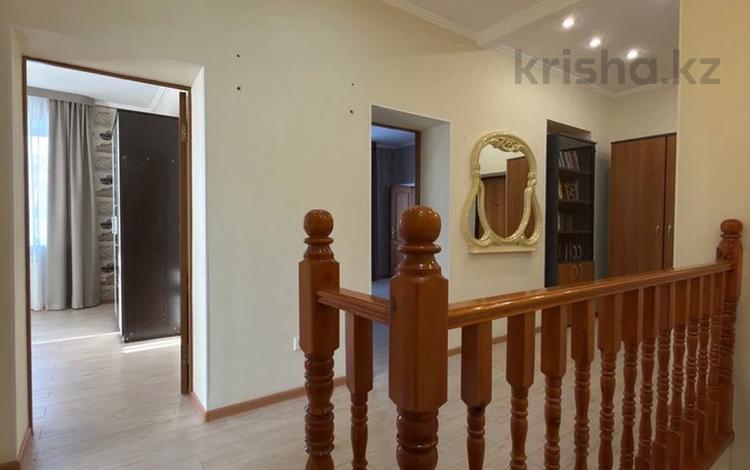 4-комнатная квартира · 100 м² · 2/3 этаж, мкр Новый Город, Назарбаева 34 за 410 000 ₸ в Караганде, Казыбек би р-н — фото 17