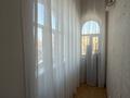 4-комнатная квартира · 100 м² · 2/3 этаж, мкр Новый Город, Назарбаева 34 за 410 000 ₸ в Караганде, Казыбек би р-н — фото 9