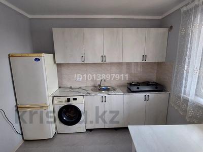 1-бөлмелі пәтер · 45 м² · 2/2 қабат, Шаңырақ-1 ш/а. 9 — Школа 169 Остановка школа Главная дорога, бағасы: 150 000 ₸ в Алматы, Алатауский р-н