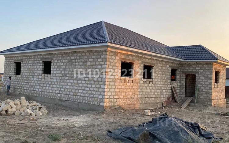Отдельный дом · 4 комнаты · 238 м² · 8 сот., 9 17 — Талғайран 2 за 12 млн ₸ в Атырау — фото 2