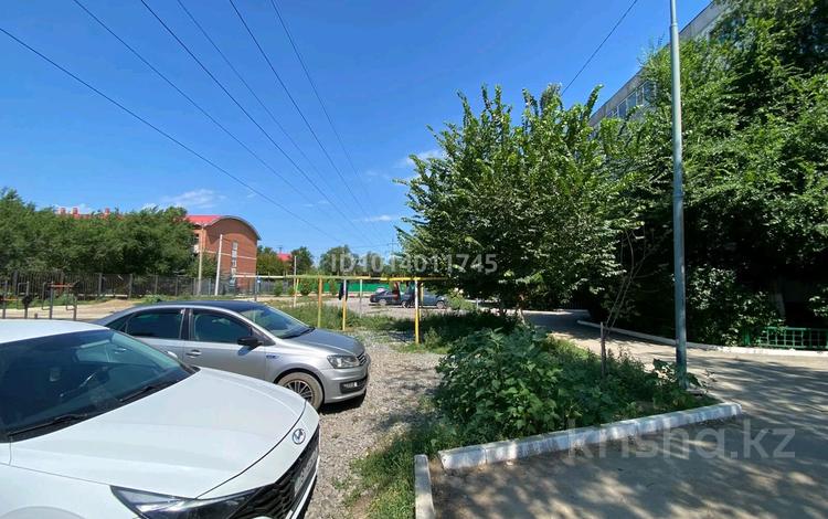 3-комнатная квартира · 69.3 м² · 1/5 этаж, мкр Шанхай, Рыскулова — пр.Мира за 18 млн ₸ в Актобе — фото 2