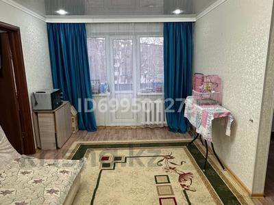 2-комнатная квартира · 46.8 м² · 3/5 этаж, Старый Майкудук, 13 микрорайон 5 за 10.2 млн ₸ в Караганде, Алихана Бокейханова р-н