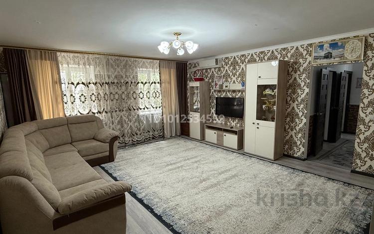 4-бөлмелі пәтер · 100 м² · 2/4 қабат, мкр Центральный, Азаттык 59 — Санаторий Атырау, УС-99, бағасы: 27 млн ₸ — фото 2