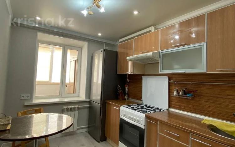2-бөлмелі пәтер · 50.4 м² · 5/10 қабат, 12 ш/а., бағасы: 21 млн ₸ в Актобе, мкр 12 — фото 3