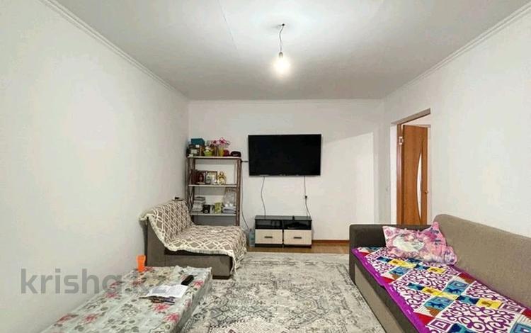 3-бөлмелі пәтер · 71.1 м² · 3/5 қабат, Зейнулла Шукуров 100 В, бағасы: 23.7 млн ₸ в  — фото 2