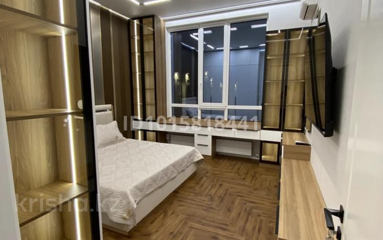 2-комнатная квартира · 43 м² · 12/12 этаж, мкр Акжайык, Толеметова 81А — Толеметова Гранд Парк Аура за 350 000 ₸ в Шымкенте, Абайский р-н — фото 2