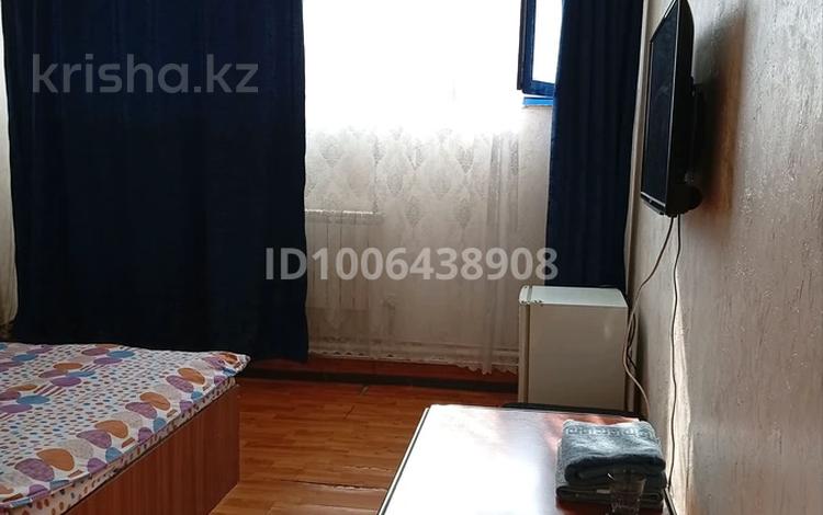 1-бөлмелі пәтер · 30 м² · 3/3 қабат, Сейфуллина 404, бағасы: 12 000 ₸ в Алматы, Алмалинский р-н — фото 2