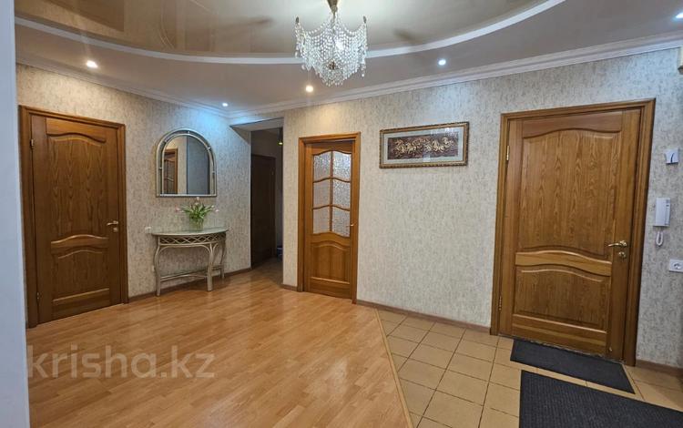 4-бөлмелі пәтер · 163.3 м² · 7/9 қабат, Валиханова — Кенесары, бағасы: 63.5 млн ₸ в Астане, р-н Байконур — фото 3