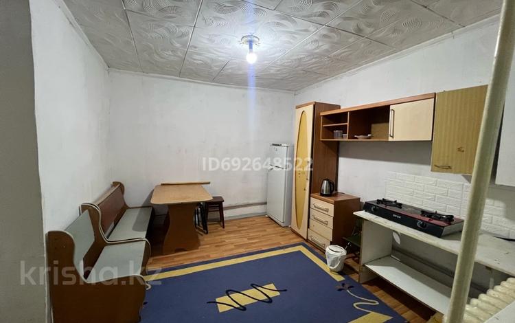 1-комнатный дом помесячно, 28 м², мкр Жас Канат за 100 000 〒 в Алматы, Турксибский р-н — фото 2