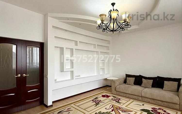 2-бөлмелі пәтер · 77.2 м² · 8/8 қабат, Валиханова 21-1, бағасы: 300 000 ₸ в Атырау — фото 16