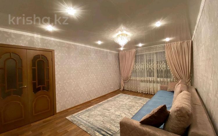4-комнатная квартира, 80 м², 1/5 этаж, Васильковский 4 за 24 млн 〒 в Кокшетау — фото 2