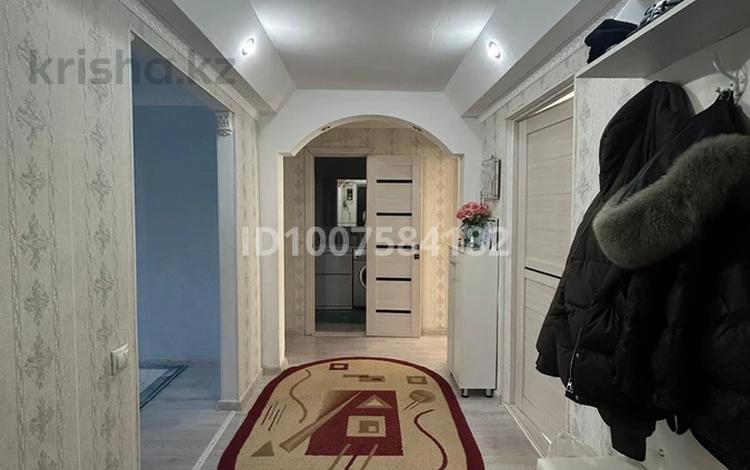 3-бөлмелі пәтер · 70 м² · 2/5 қабат, мкр 12, Абулкайырхана 86, бағасы: 26 млн ₸ в Актобе — фото 2