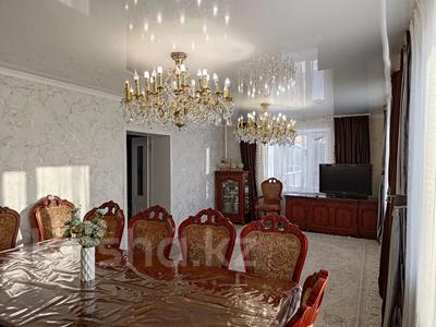 Отдельный дом • 4 комнаты • 136 м² • 6 сот., Пришахтинск, Суворова за 45 млн 〒 в Караганде, Алихана Бокейханова р-н