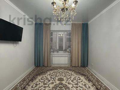 2-бөлмелі пәтер · 80 м² · 1/5 қабат, Алтын орда ш/а., бағасы: 29 млн ₸ в Актобе, мкр. Алтын орда